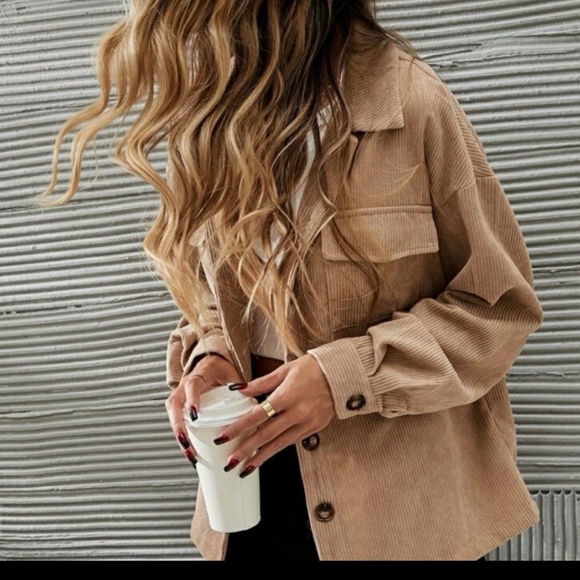 Khaki Oversized Jacket - Picture 4 of 7